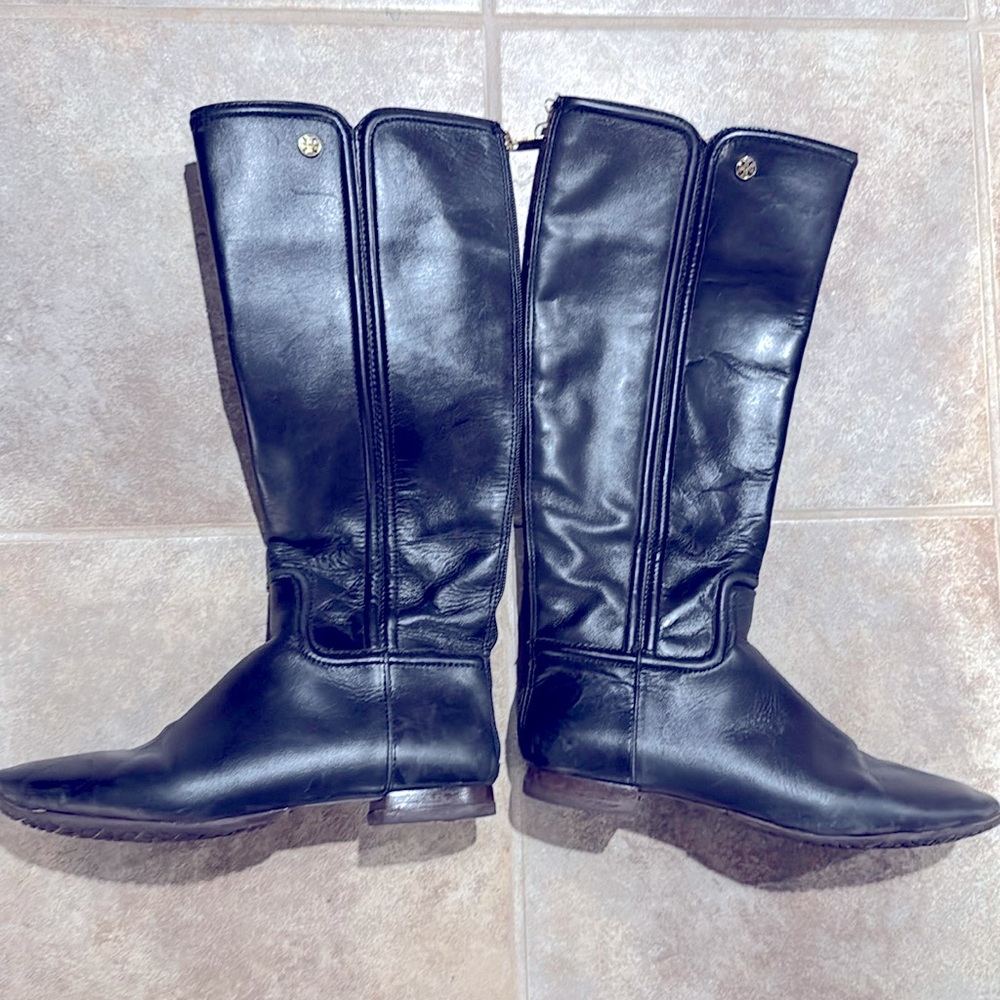 Tory Burch boots used. Size 8.5M. 16”long
